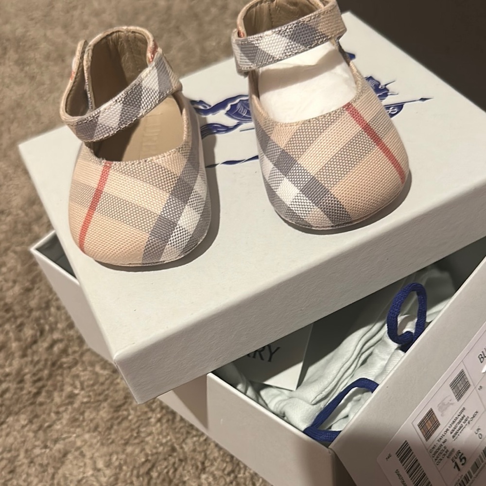 Burberry Kids Plaid Baby Shoes - Beige and Red